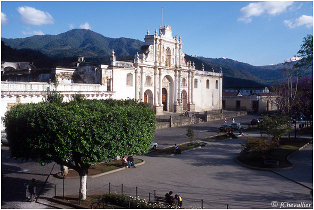 CATHEDRALE DE SANTIAGO - ANTIGUA