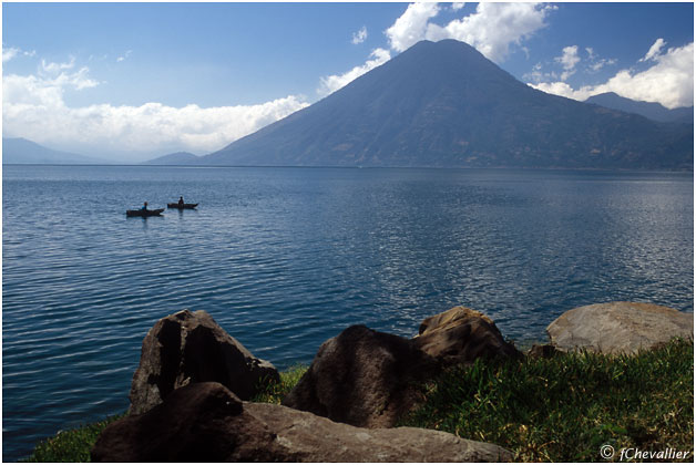 LAC ATITLAN - GUATEMALA