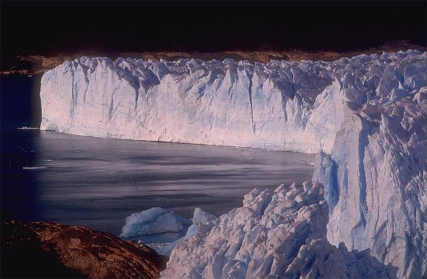 GLACIER PERITO MORENO