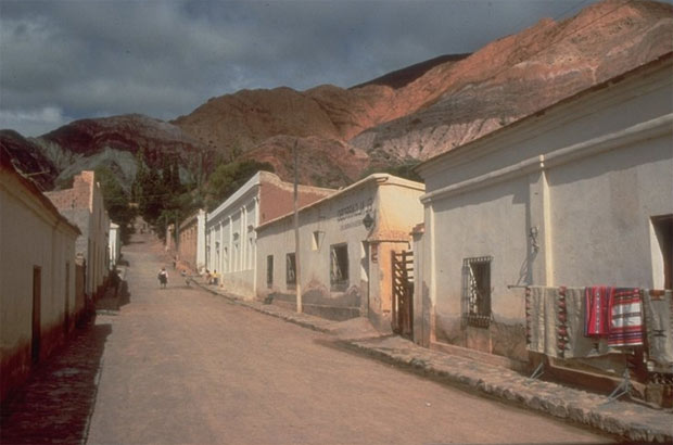VILLAGE DANS LA QUEBRADA HUMAHUACA